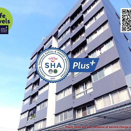 Lee Place Phatthanakan Condo Banguecoque Exterior foto