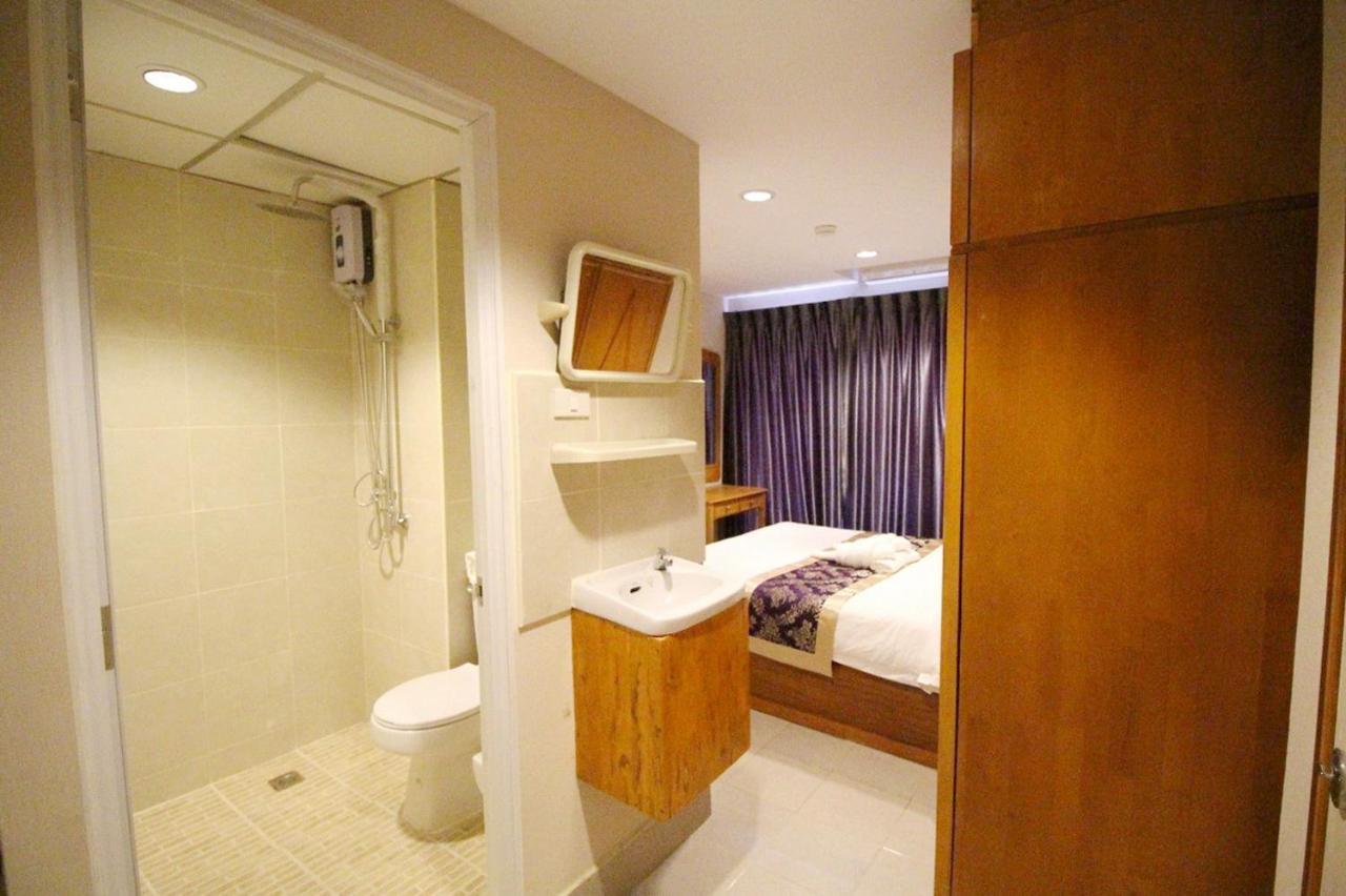 Lee Place Phatthanakan Condo Banguecoque Exterior foto