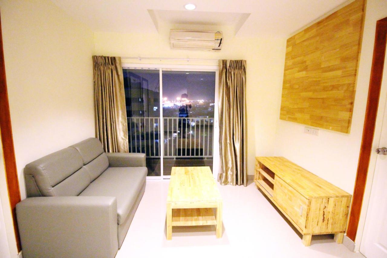 Lee Place Phatthanakan Condo Banguecoque Exterior foto