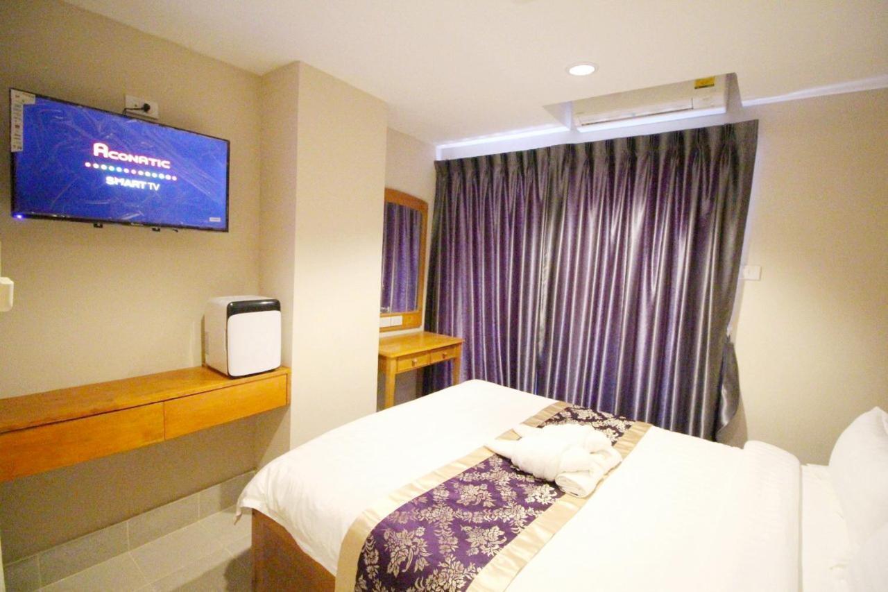 Lee Place Phatthanakan Condo Banguecoque Exterior foto