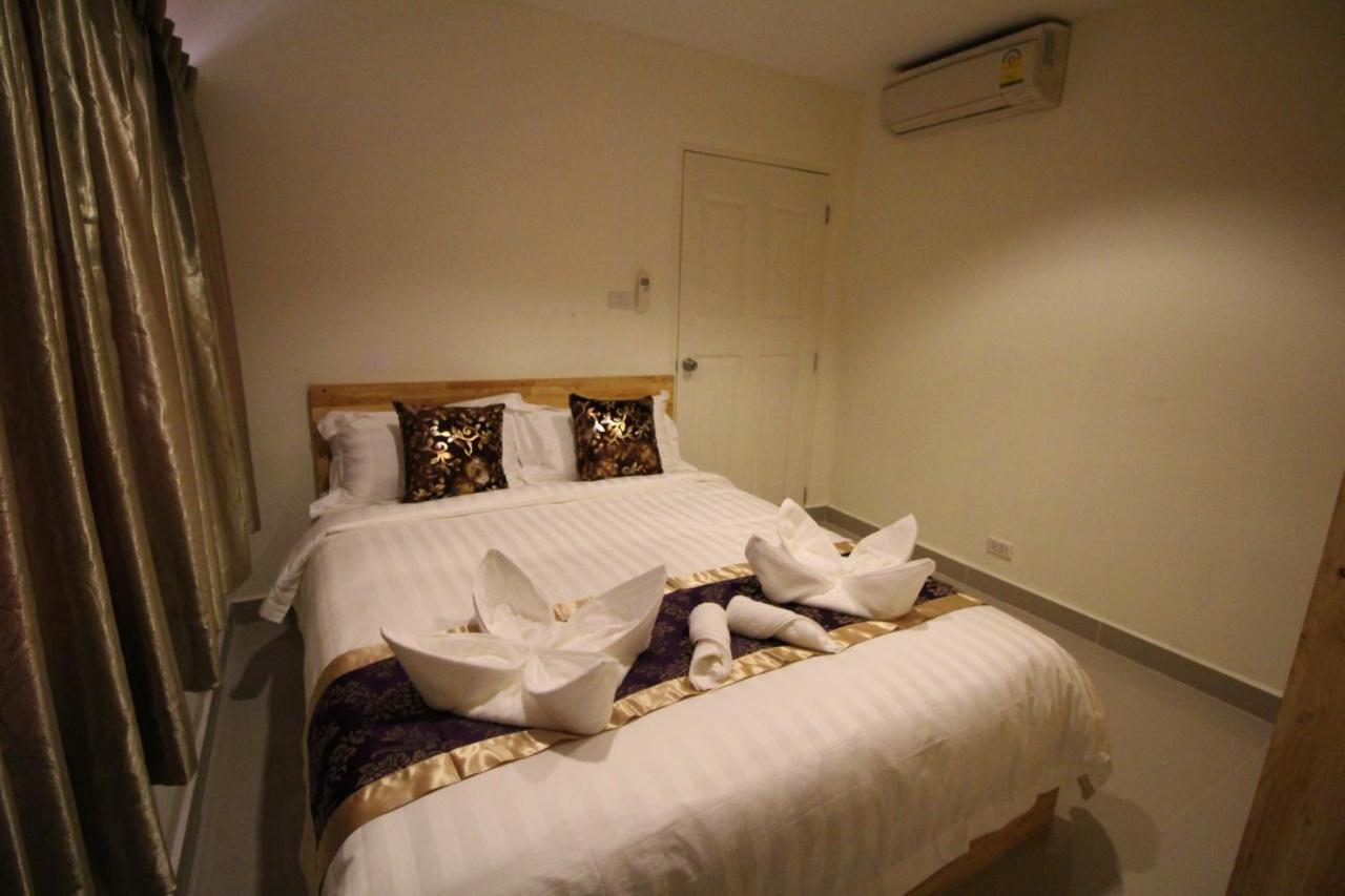 Lee Place Phatthanakan Condo Banguecoque Exterior foto