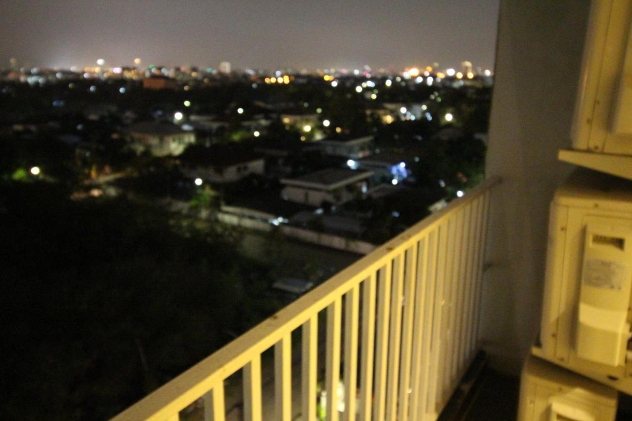Lee Place Phatthanakan Condo Banguecoque Exterior foto